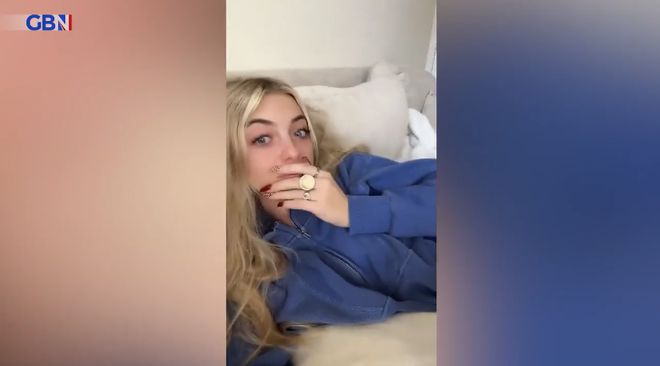 朗普的任期在网络大玩 “下毒幻想”球王会app美国女性用新方式抗议特(图5)