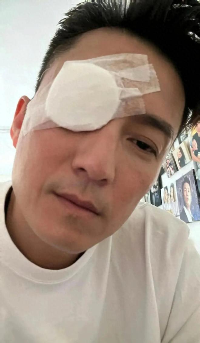 穿老头衫看起来好沧桑本人很亲民49岁陈山聪在马来西亚吃中餐(图3)