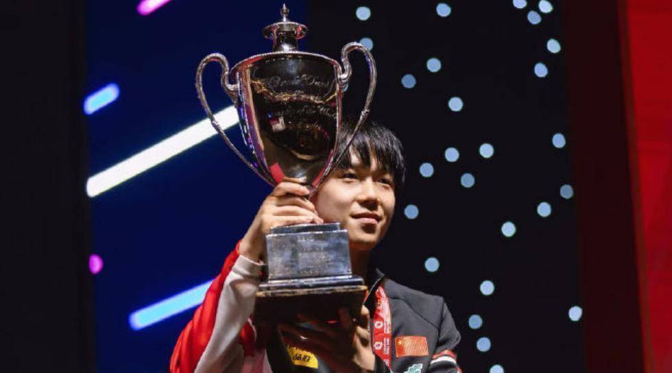 上日本杂志封面终于扬眉吐气了真是一代更比一代强王楚钦登(图5)